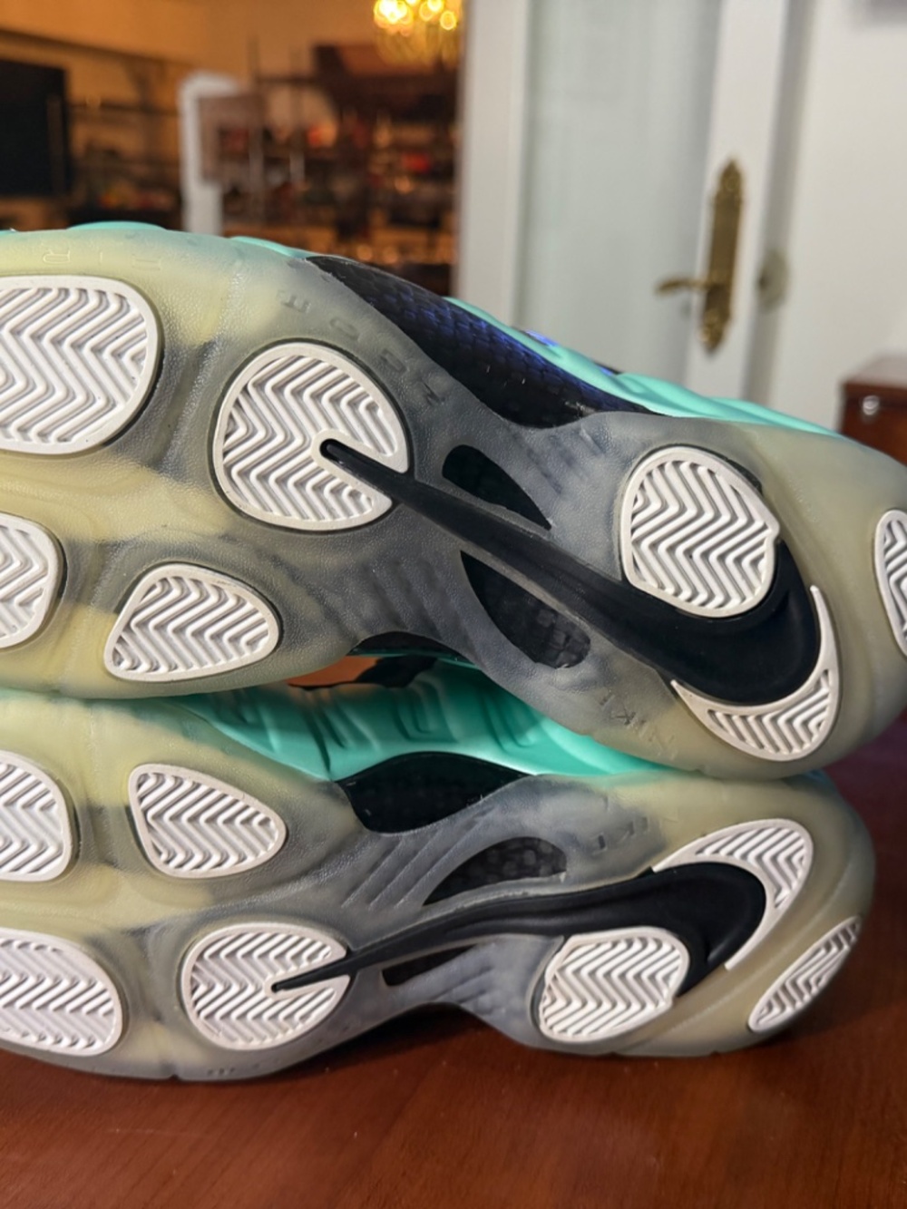 sneakers - Picture 10 of 11